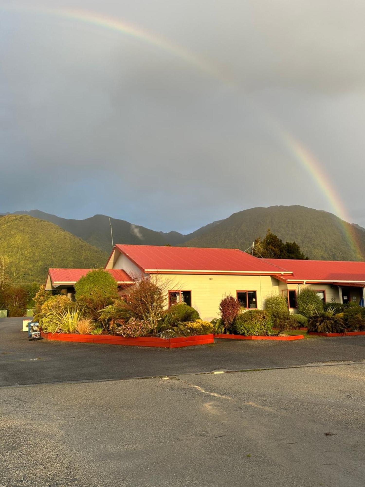 Franz Josef Top 10 Holiday Park Esterno foto